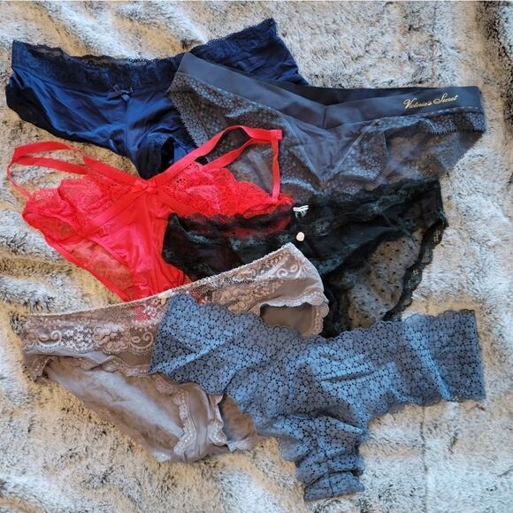 NWOT Victoria's Secret 3-Panty MYSTERY BUNDLE - Picture 4 of 4